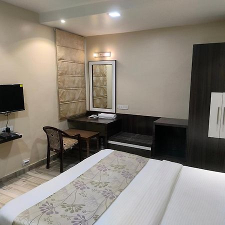Royal Guest House Benares Buitenkant foto