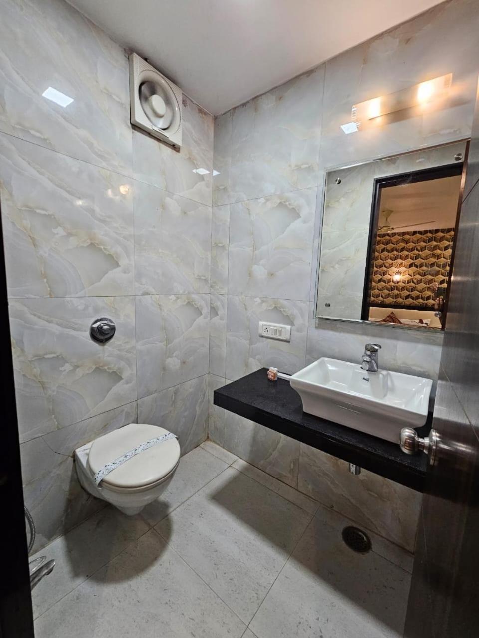 Royal Guest House Benares Buitenkant foto